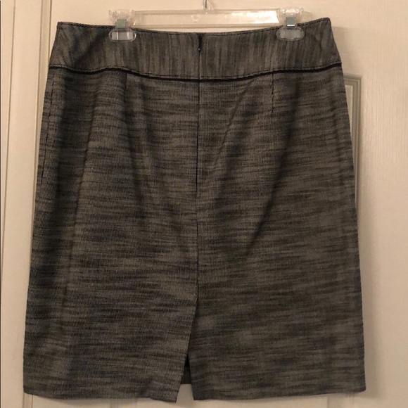 Suit - Picture 3 of 6